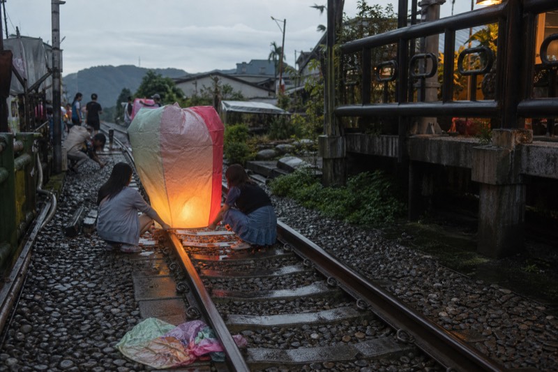 Shore Excursion, Sky Lantern